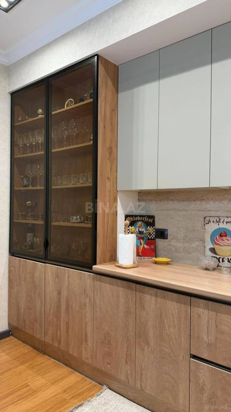 Kirayə verilir 3 otaqlı mənzil 127 m²