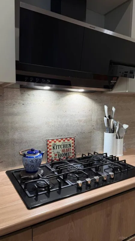 Kirayə verilir 3 otaqlı mənzil 127 m²