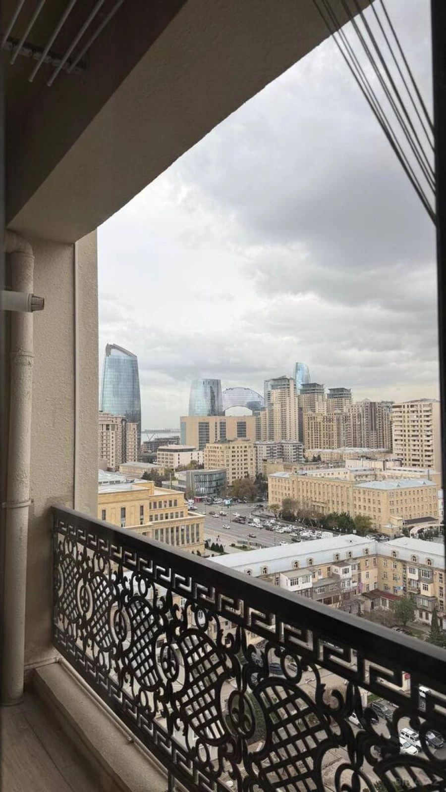 Kirayə verilir 3 otaqlı mənzil 127 m²