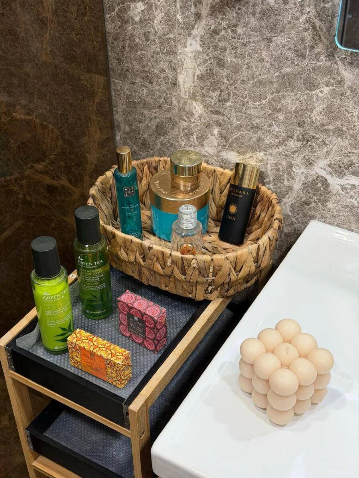 Kirayə verilir 3 otaqlı mənzil 127 m²