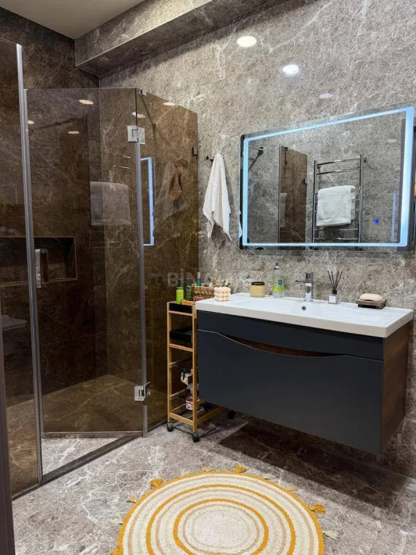 Kirayə verilir 3 otaqlı mənzil 127 m²