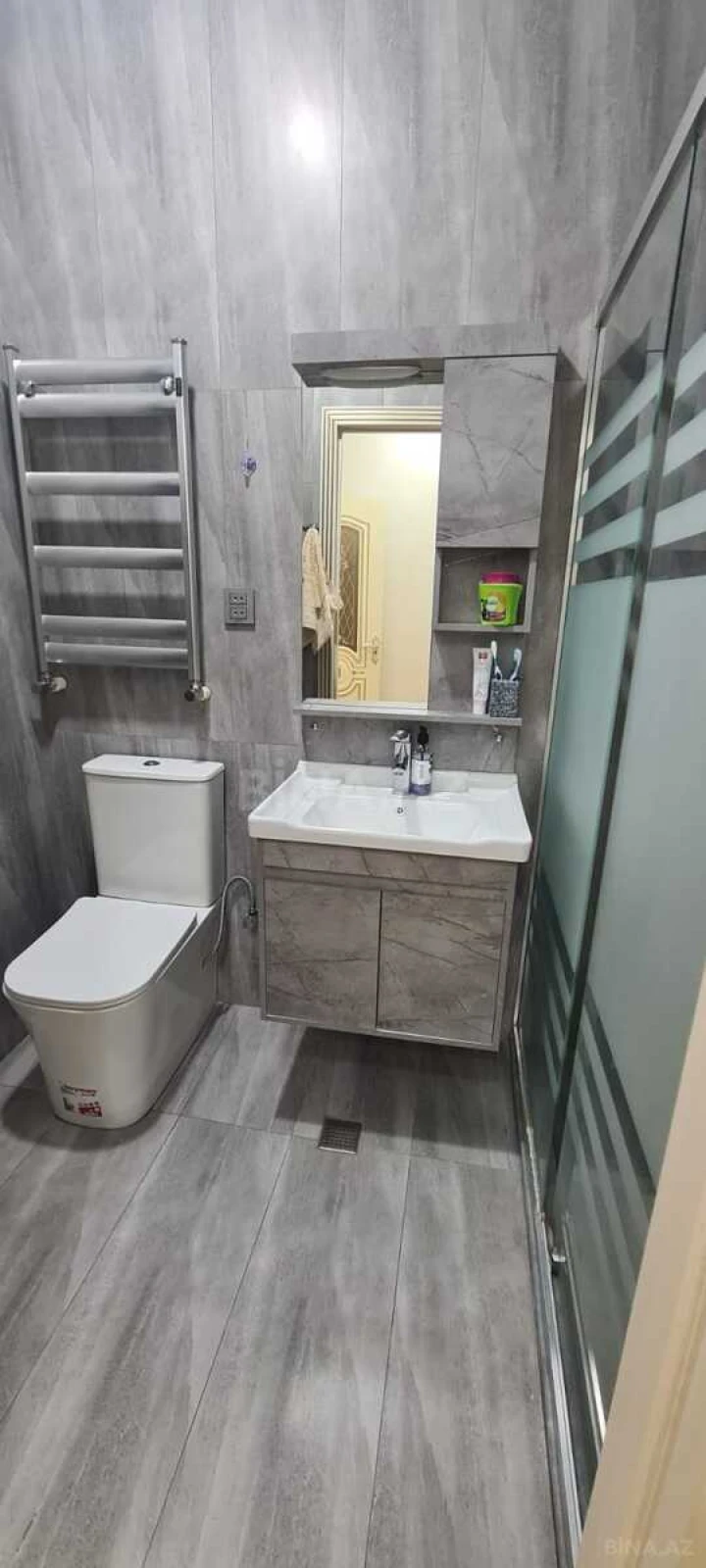 Satılır 5 otaqlı həyət evi 200 m²