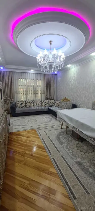 Satılır 5 otaqlı həyət evi 200 m²