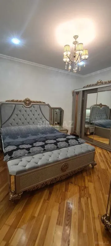 Satılır 5 otaqlı həyət evi 200 m²
