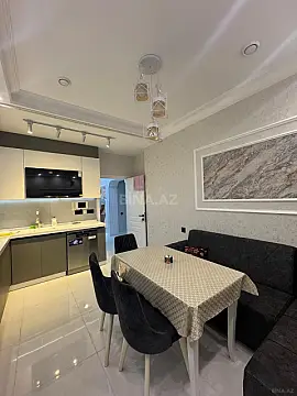 Satılır 3 otaqlı mənzil 105 m²