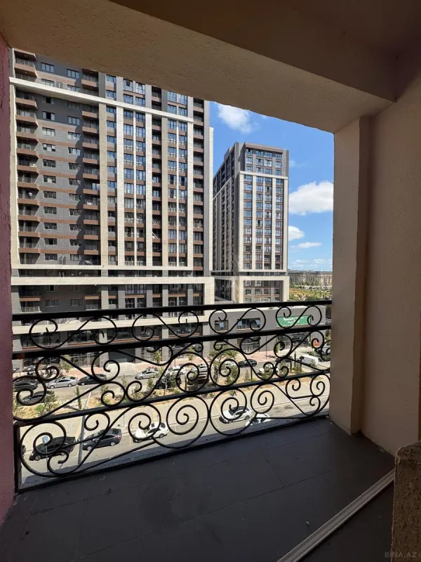 Satılır 3 otaqlı mənzil 105 m²