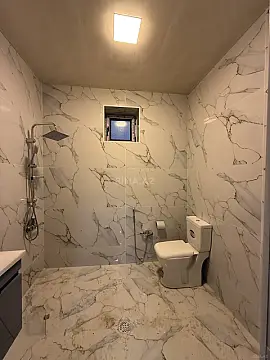 Satılır 5 otaqlı həyət evi 150 m²
