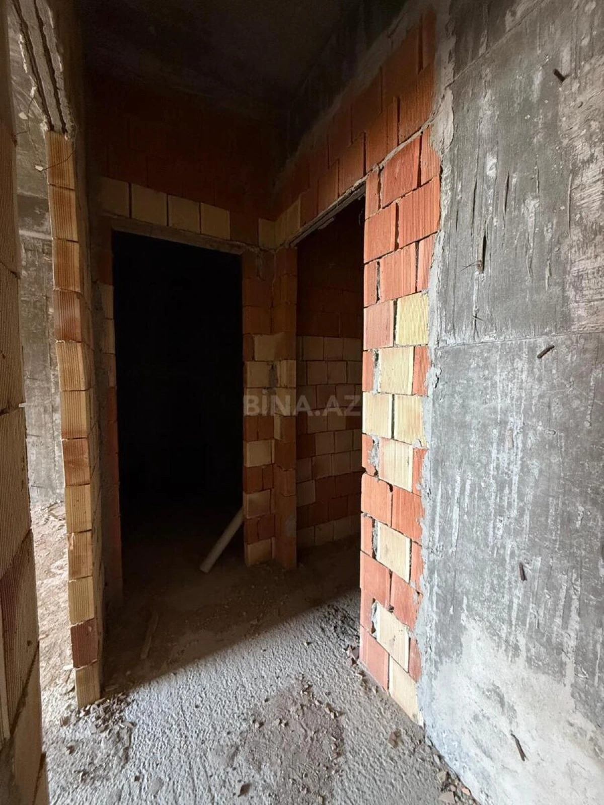 Satılır 2 otaqlı mənzil 100 m²