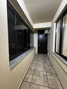 Satılır 3 otaqlı mənzil 130 m²