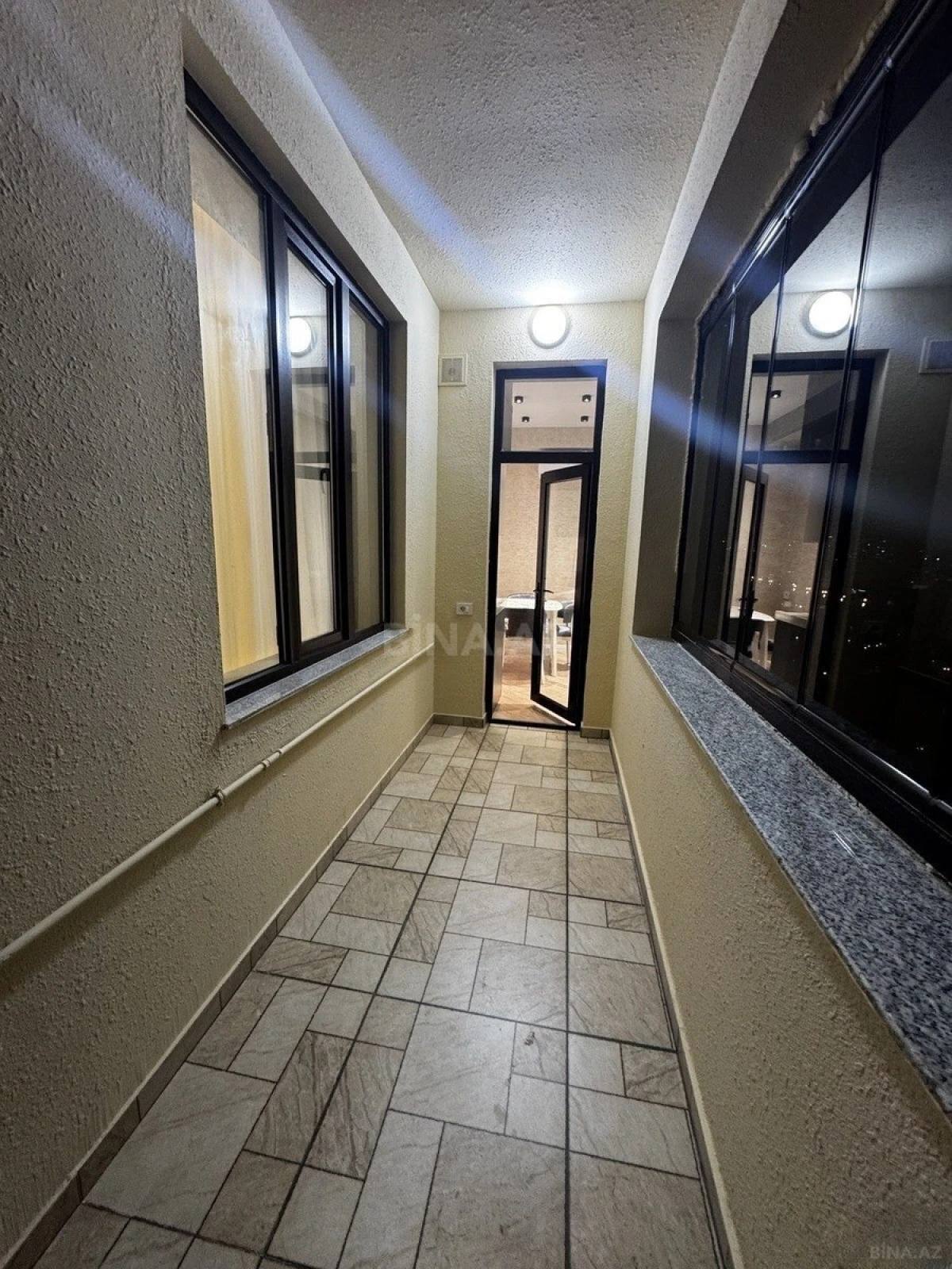 Satılır 3 otaqlı mənzil 130 m²