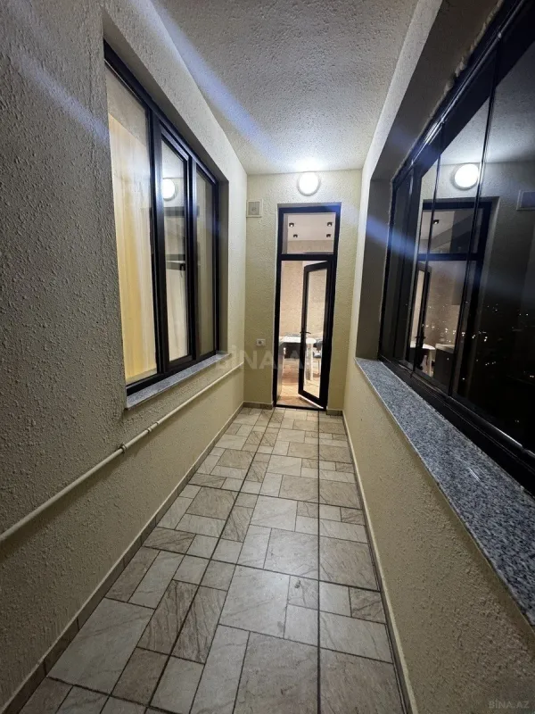 Satılır 3 otaqlı mənzil 130 m²