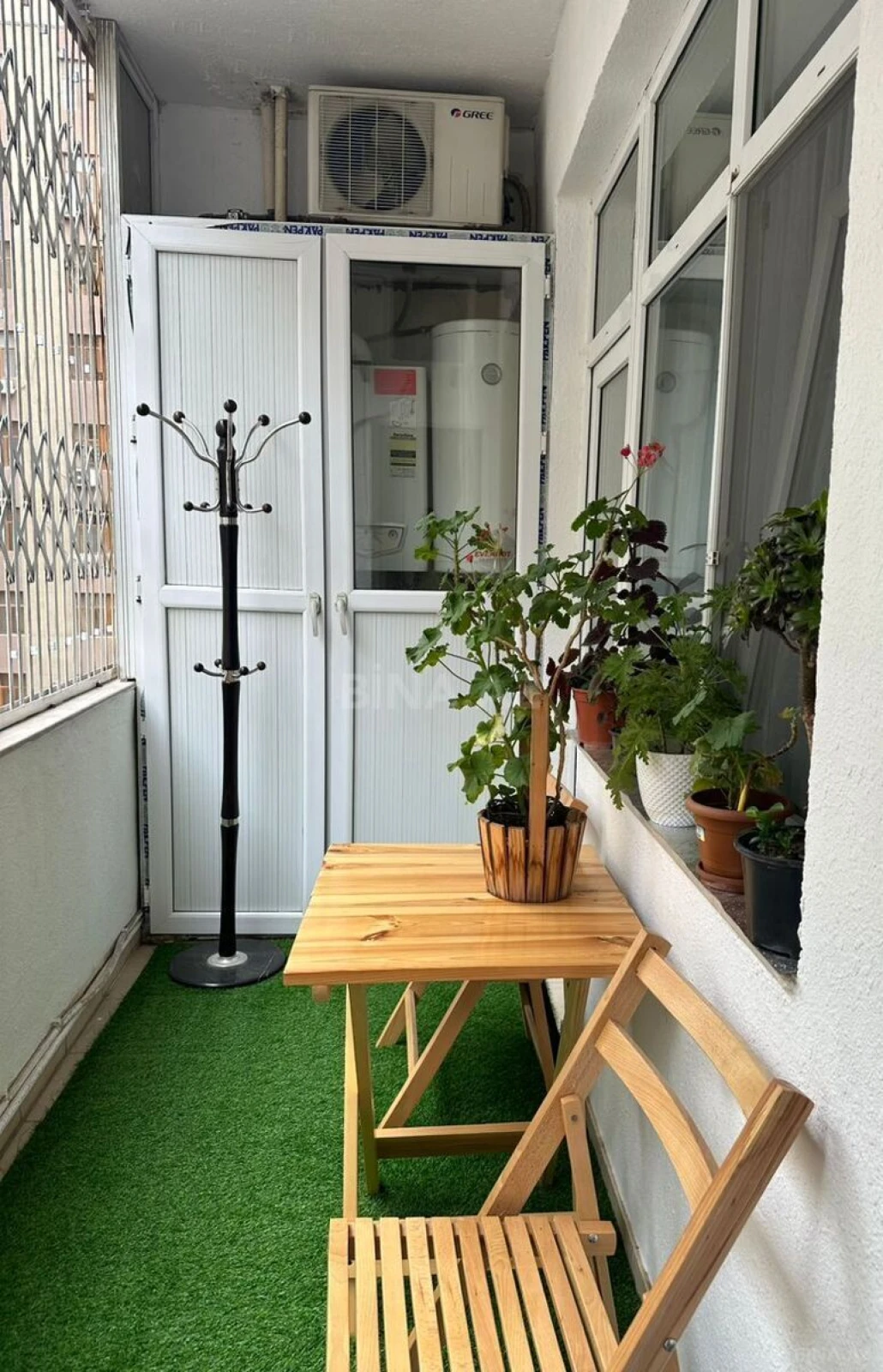 Satılır 2 otaqlı mənzil 55 m²