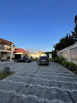 Kirayə verilir 6 otaqlı həyət evi 400 m²