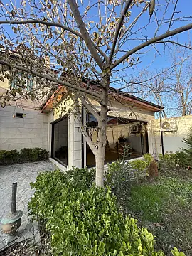Kirayə verilir 6 otaqlı həyət evi 400 m²