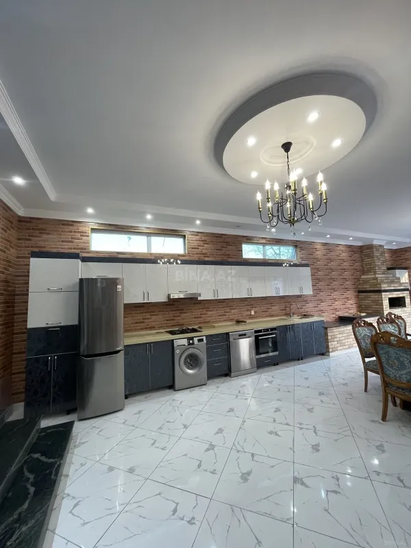 Kirayə verilir 6 otaqlı həyət evi 400 m²