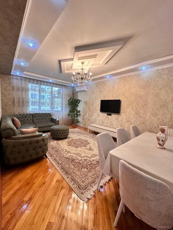 Satılır 2 otaqlı mənzil 98 m²