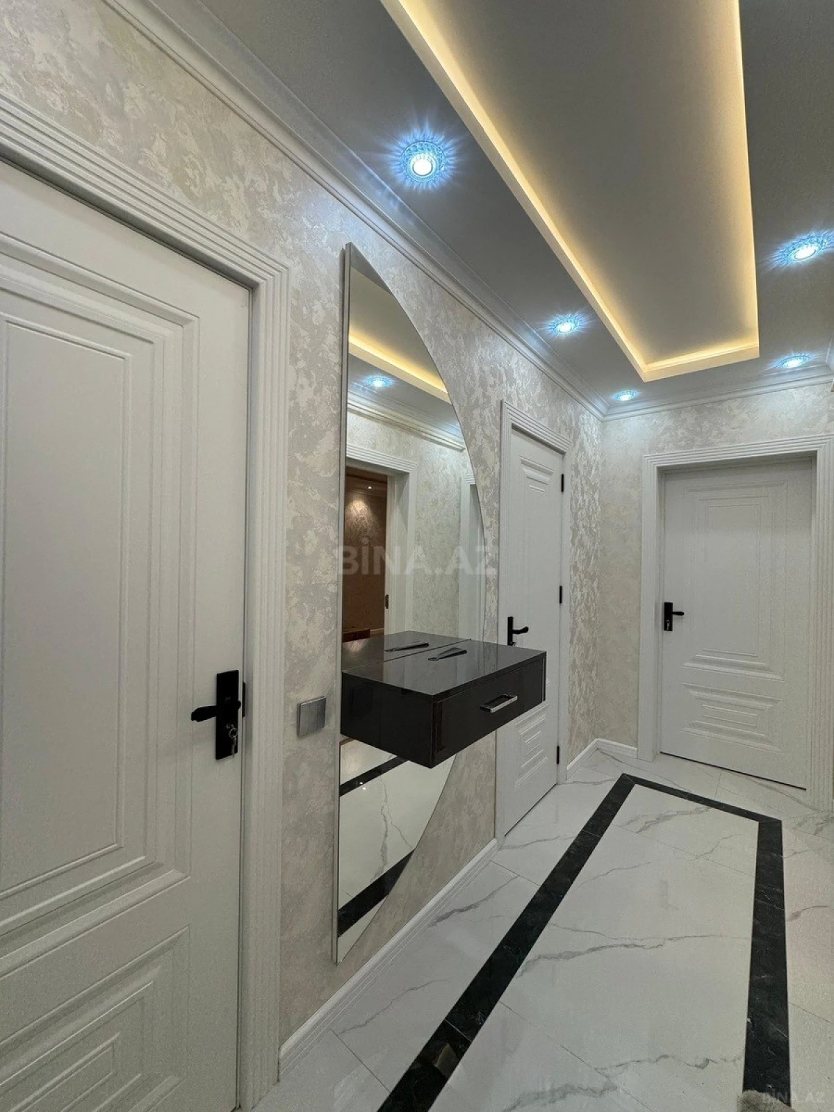 Satılır 2 otaqlı mənzil 60 m²