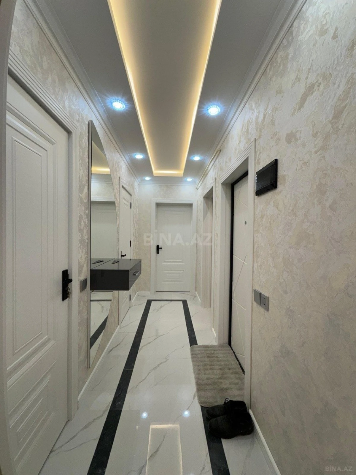 Satılır 2 otaqlı mənzil 60 m²