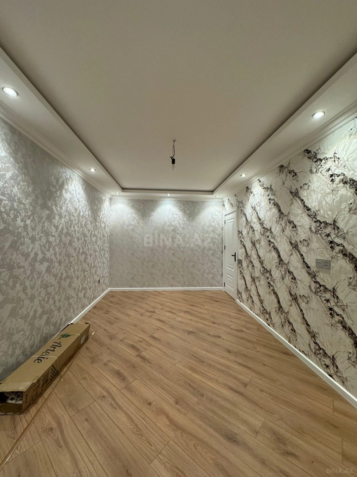 Satılır 2 otaqlı mənzil 60 m²