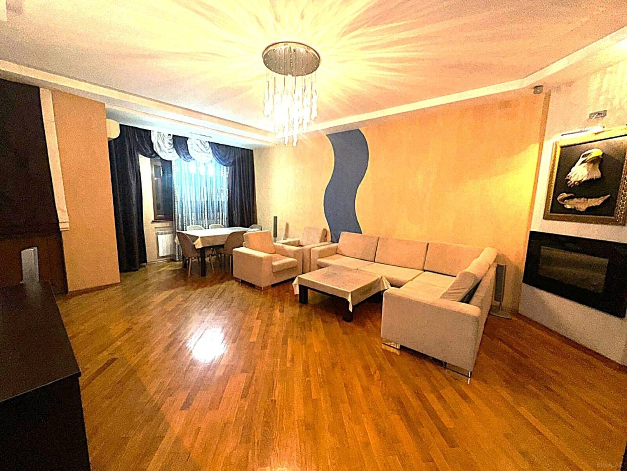 Satılır 3 otaqlı mənzil 170 m²