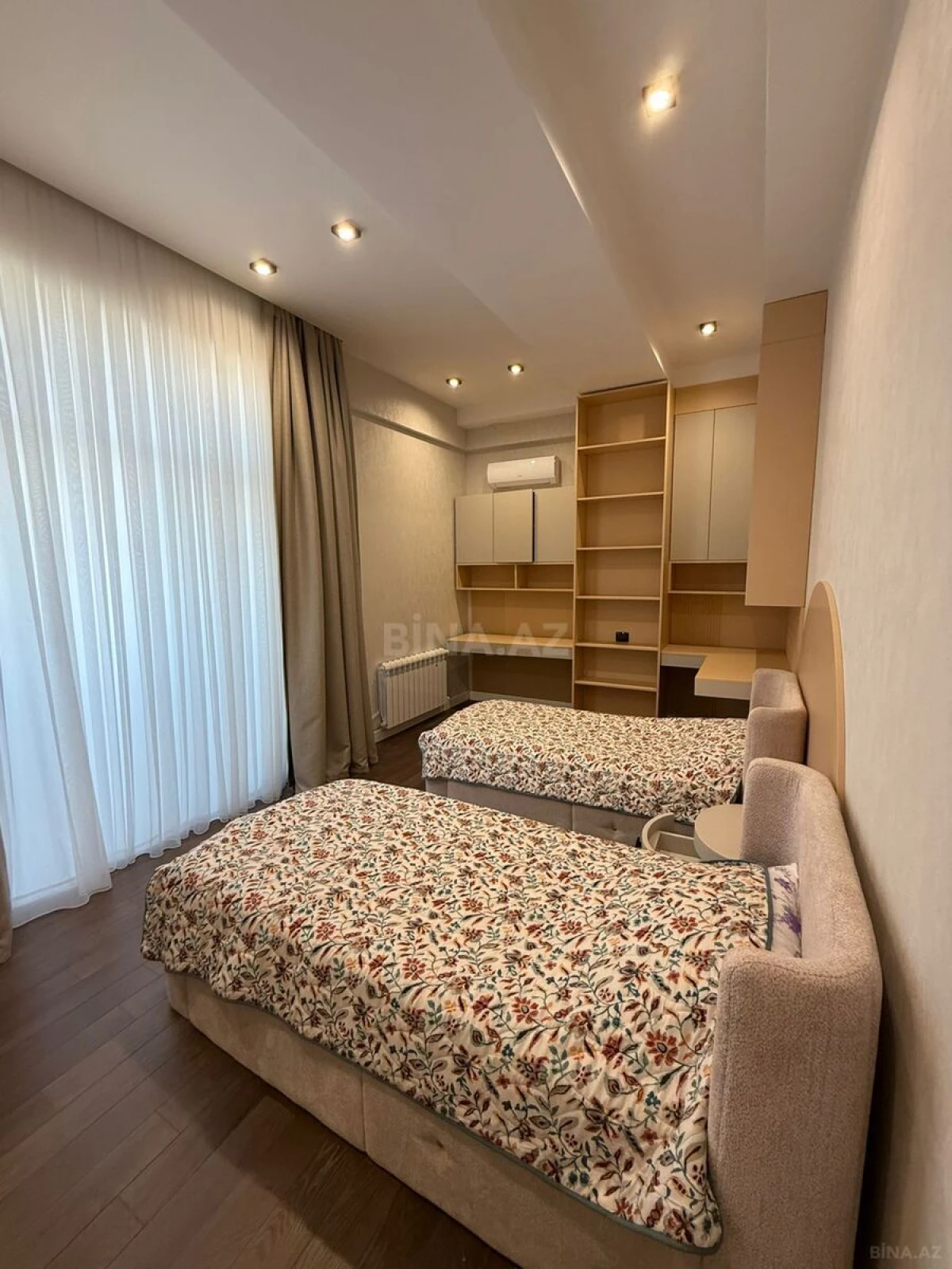 Kirayə verilir 3 otaqlı mənzil 120 m²