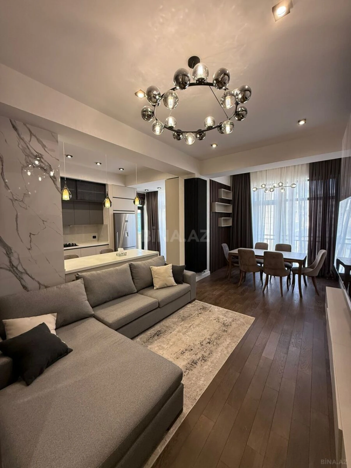 Kirayə verilir 3 otaqlı mənzil 120 m²