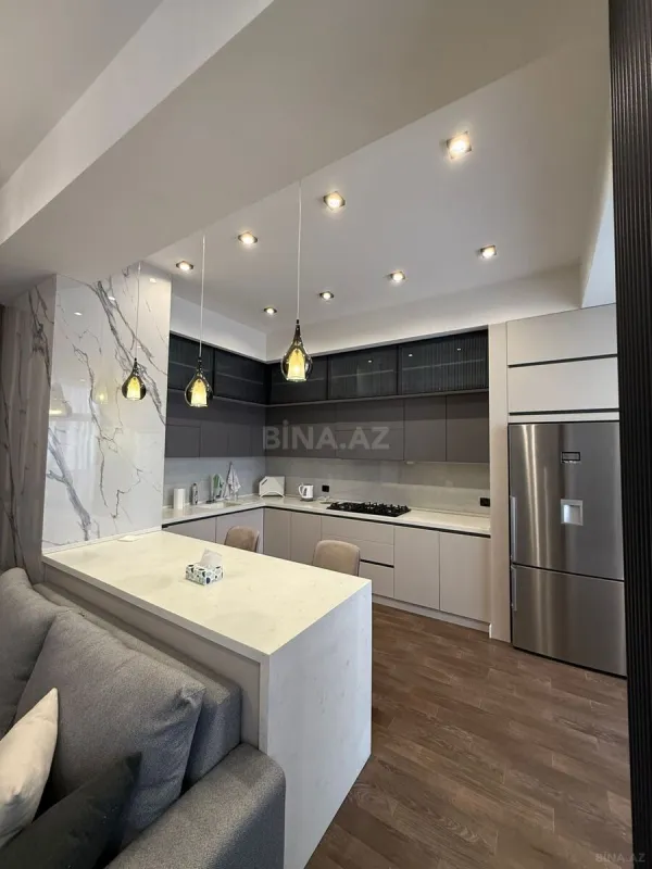 Kirayə verilir 3 otaqlı mənzil 120 m²
