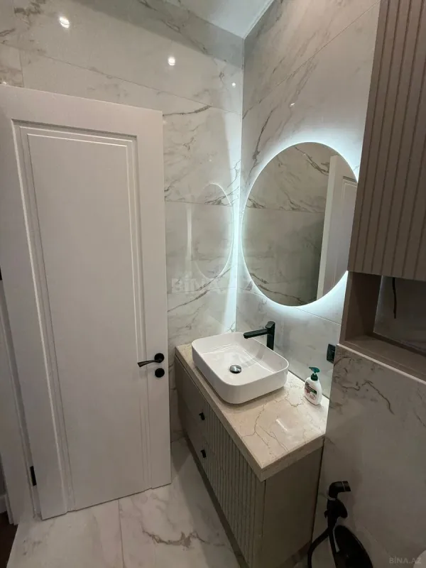 Kirayə verilir 3 otaqlı mənzil 120 m²