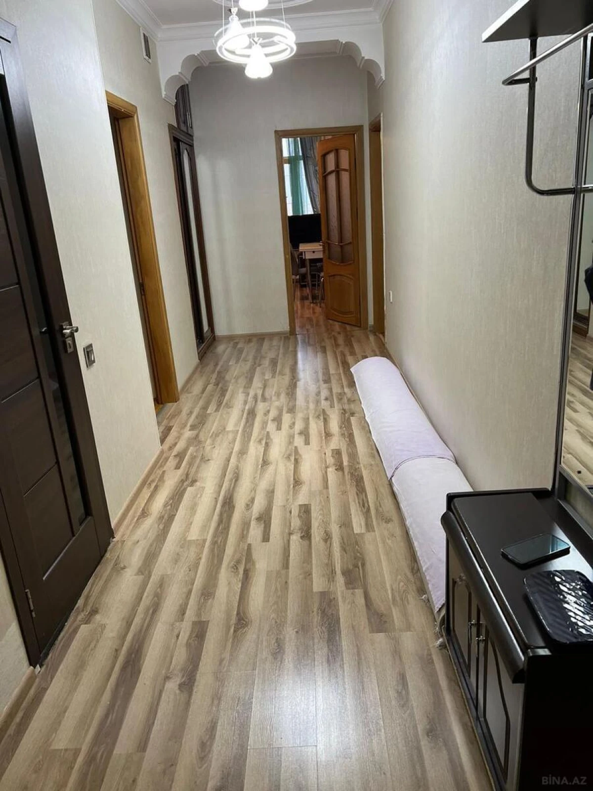 Satılır 3 otaqlı mənzil 96 m²