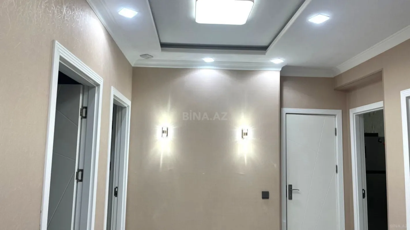 Satılır 3 otaqlı mənzil 115 m²