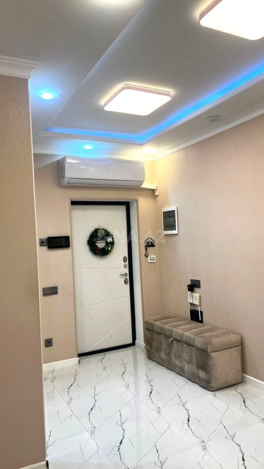 Satılır 3 otaqlı mənzil 115 m²