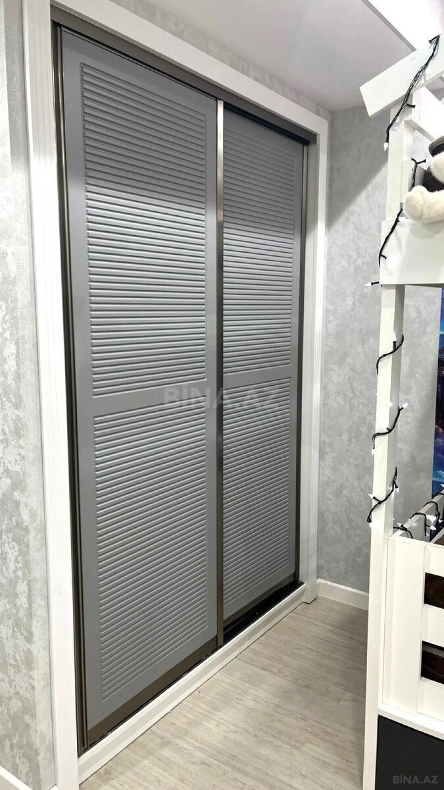 Satılır 3 otaqlı mənzil 115 m²