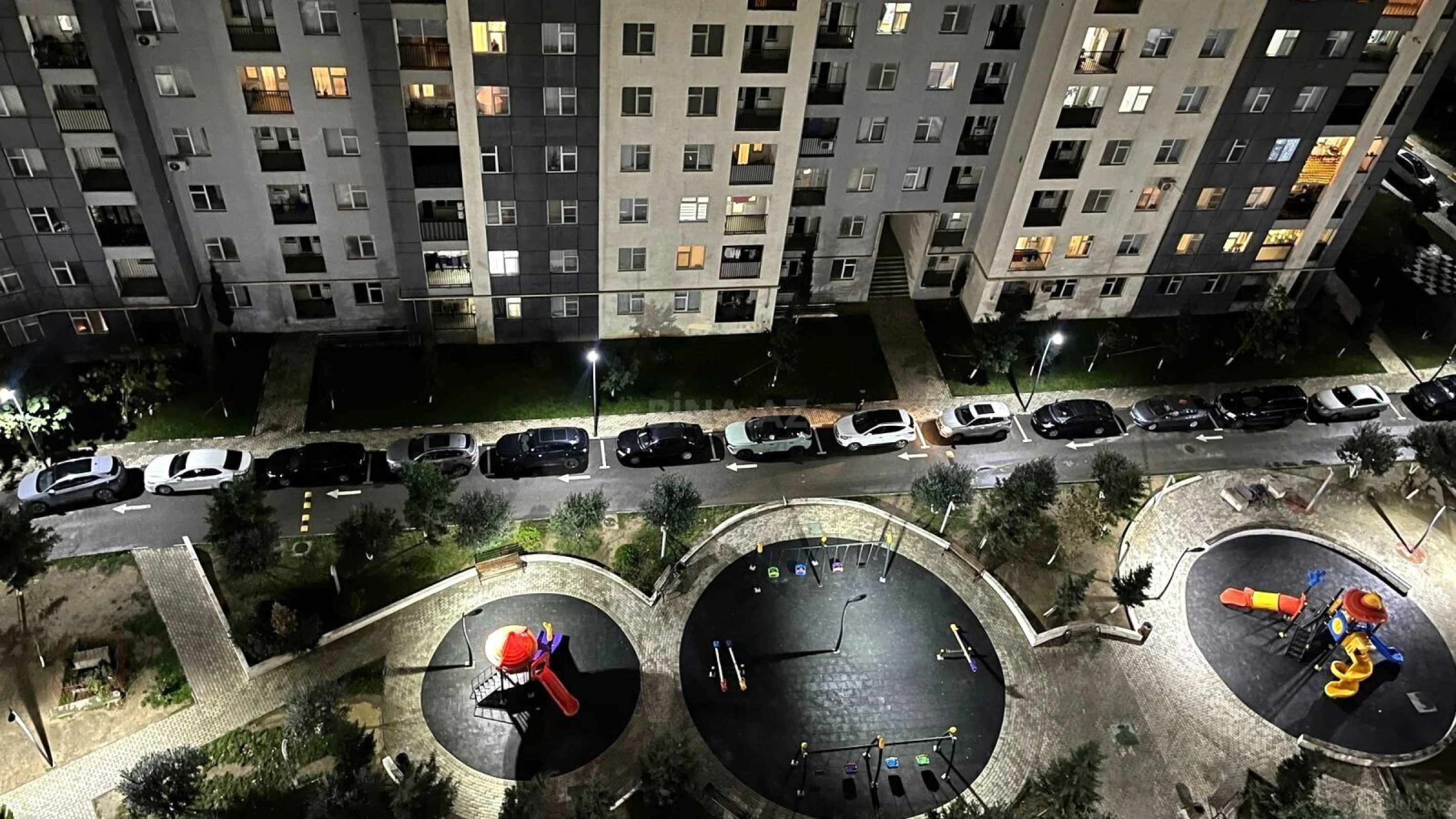 Satılır 3 otaqlı mənzil 115 m²