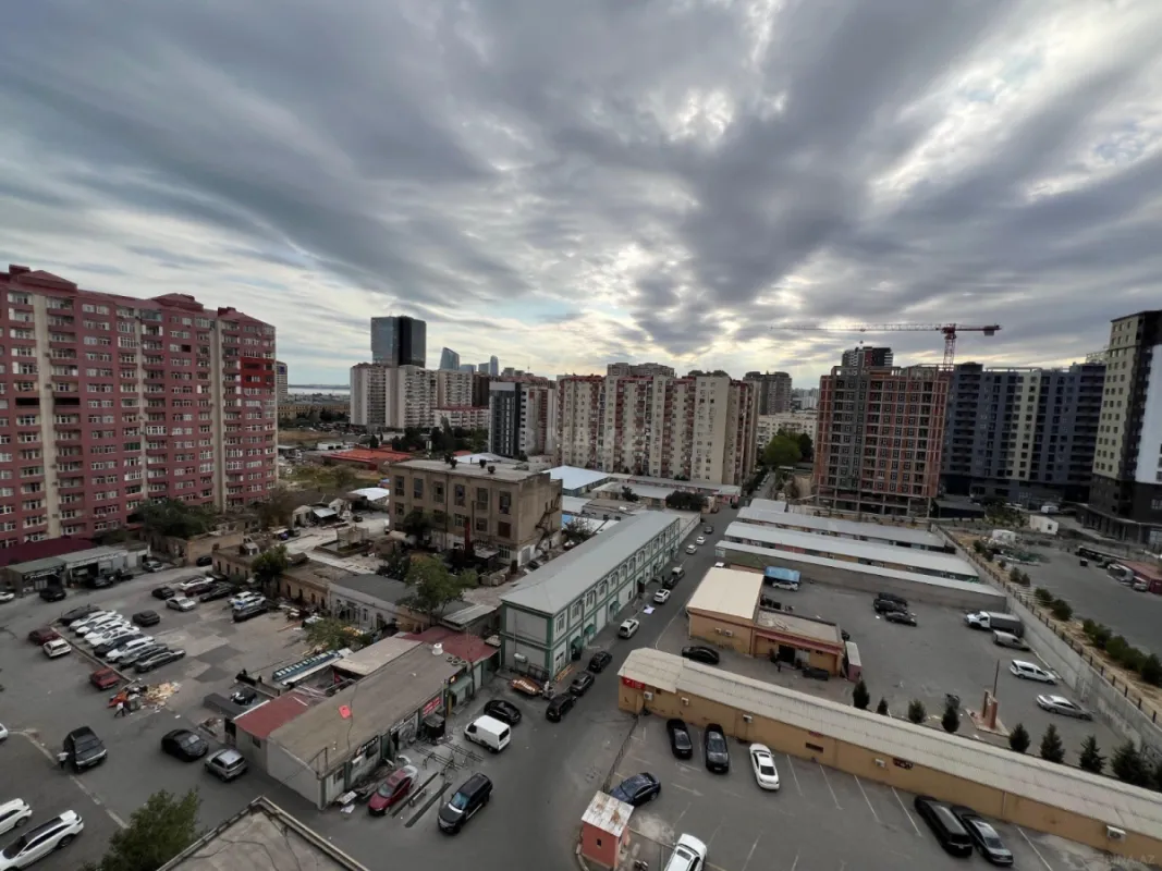 Kirayə verilir 2 otaqlı mənzil 65 m²