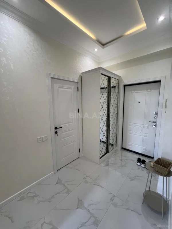 Kirayə verilir 2 otaqlı mənzil 65 m²
