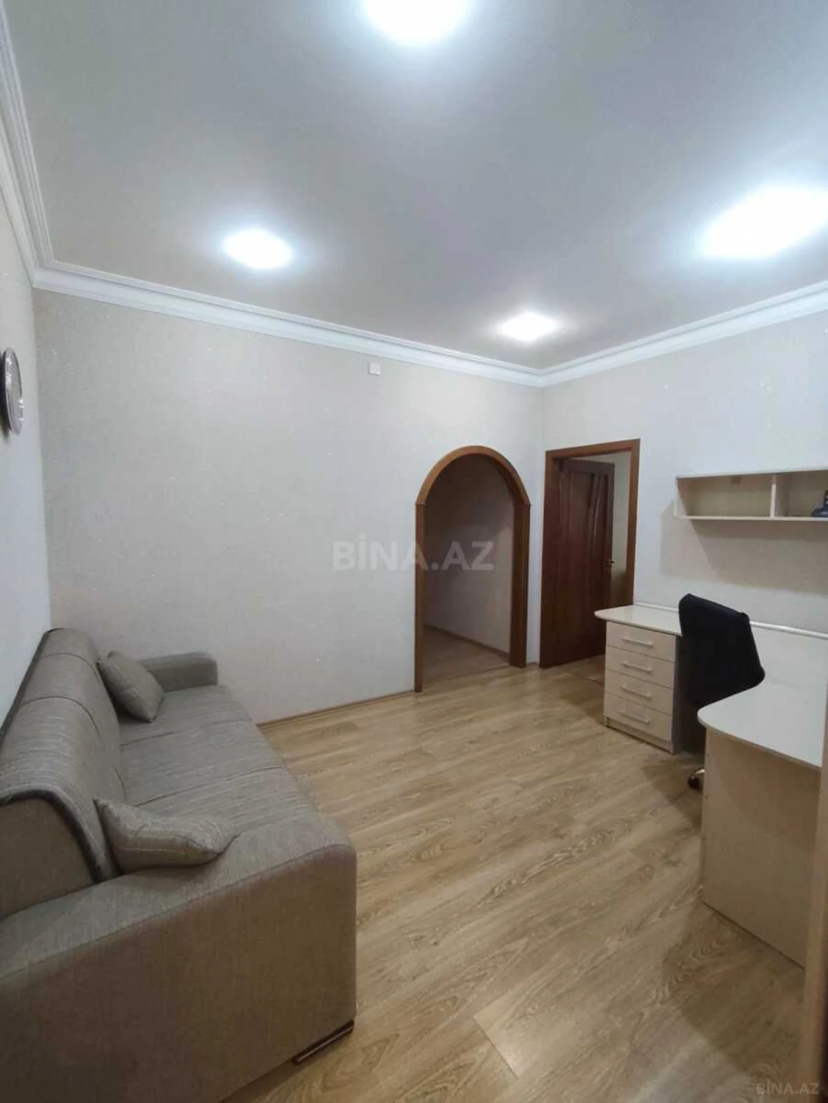 Satılır 3 otaqlı mənzil 100 m²