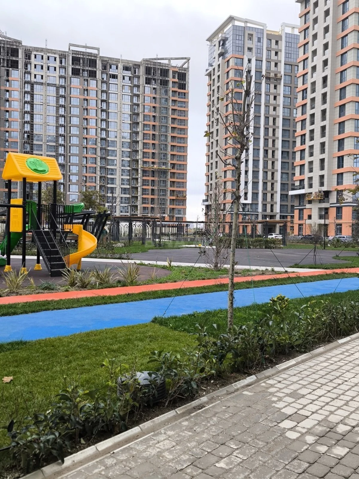 Kirayə verilir 3 otaqlı mənzil 75 m²