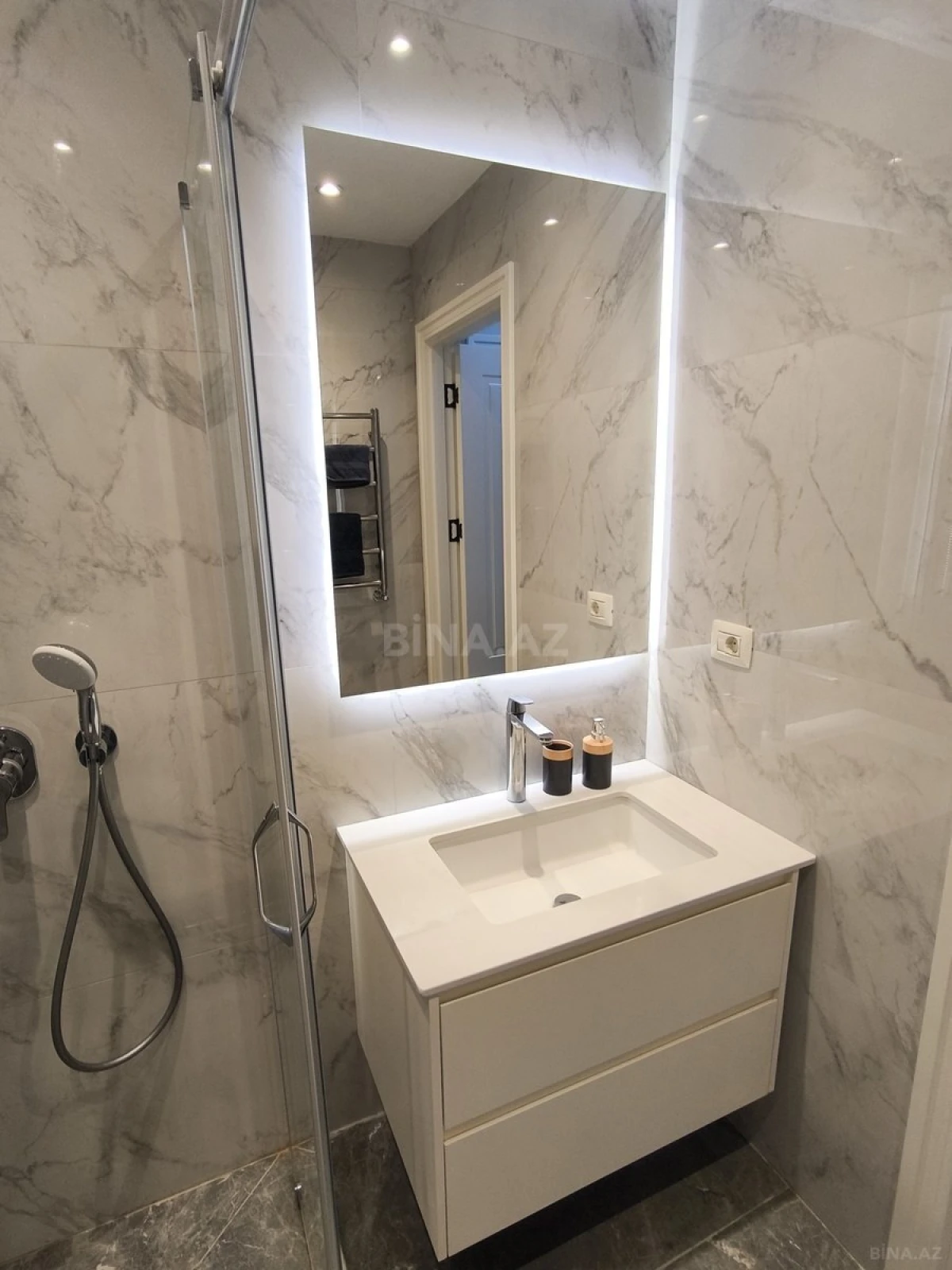 Kirayə verilir 3 otaqlı mənzil 75 m²