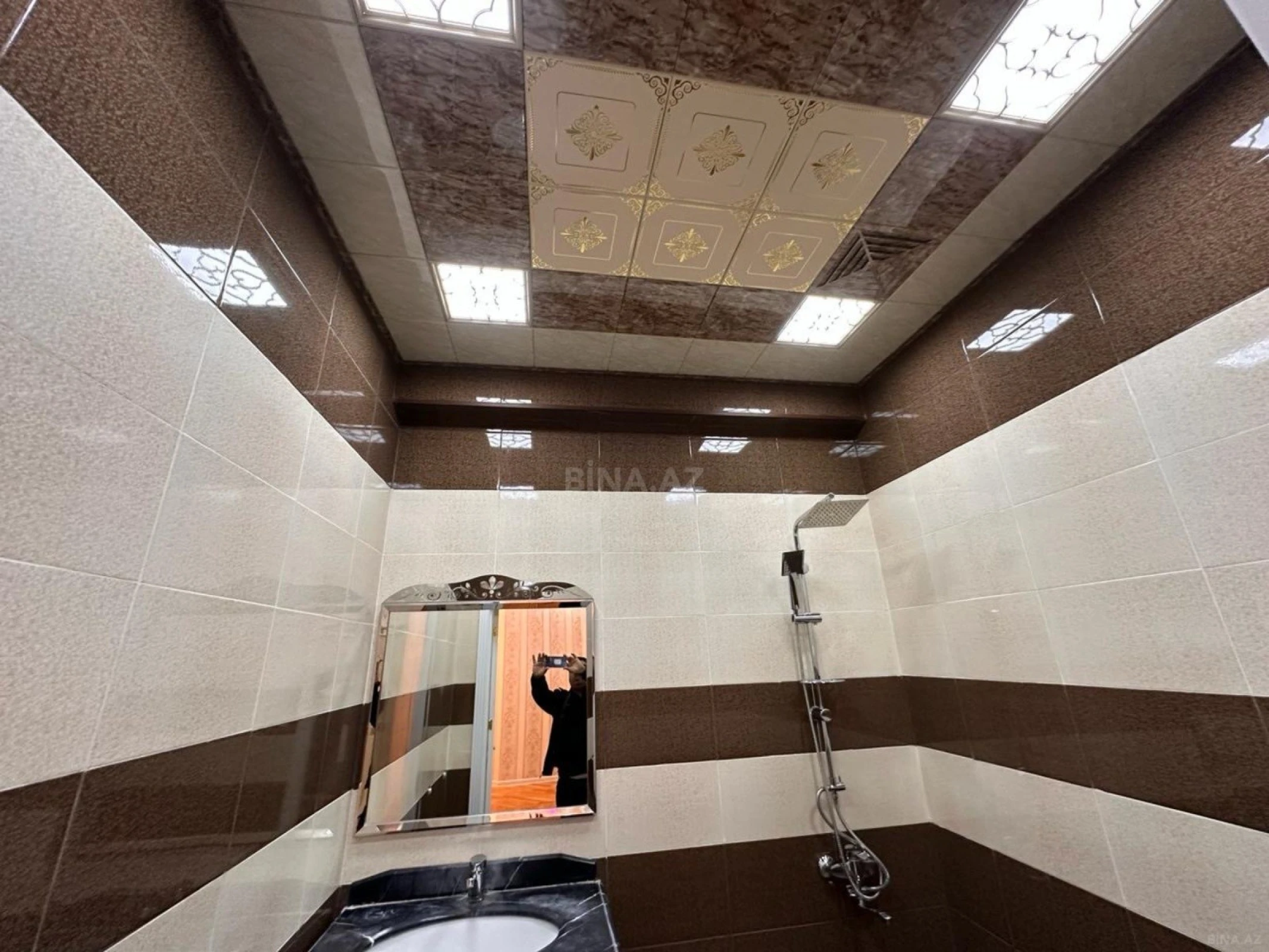 Satılır 3 otaqlı mənzil 92 m²