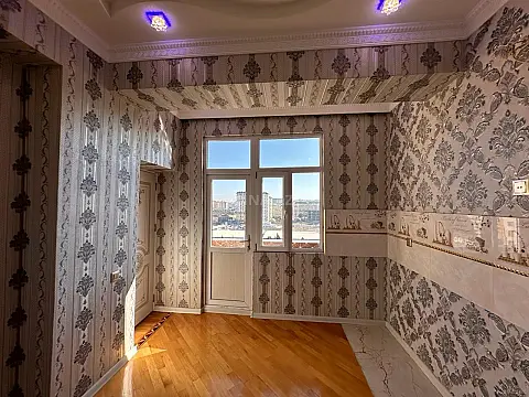 Satılır 3 otaqlı mənzil 92 m²