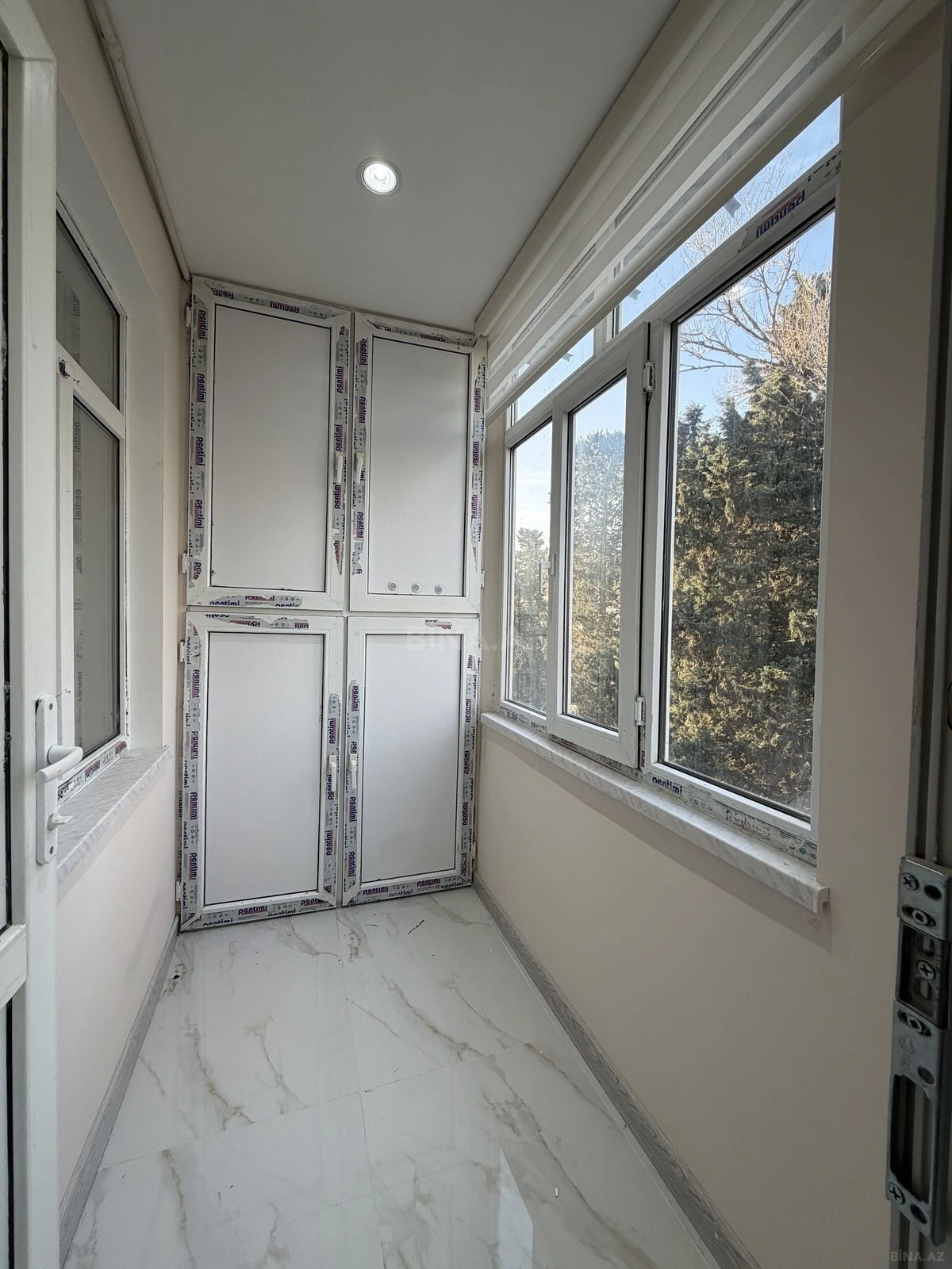 Satılır 3 otaqlı mənzil 65 m²