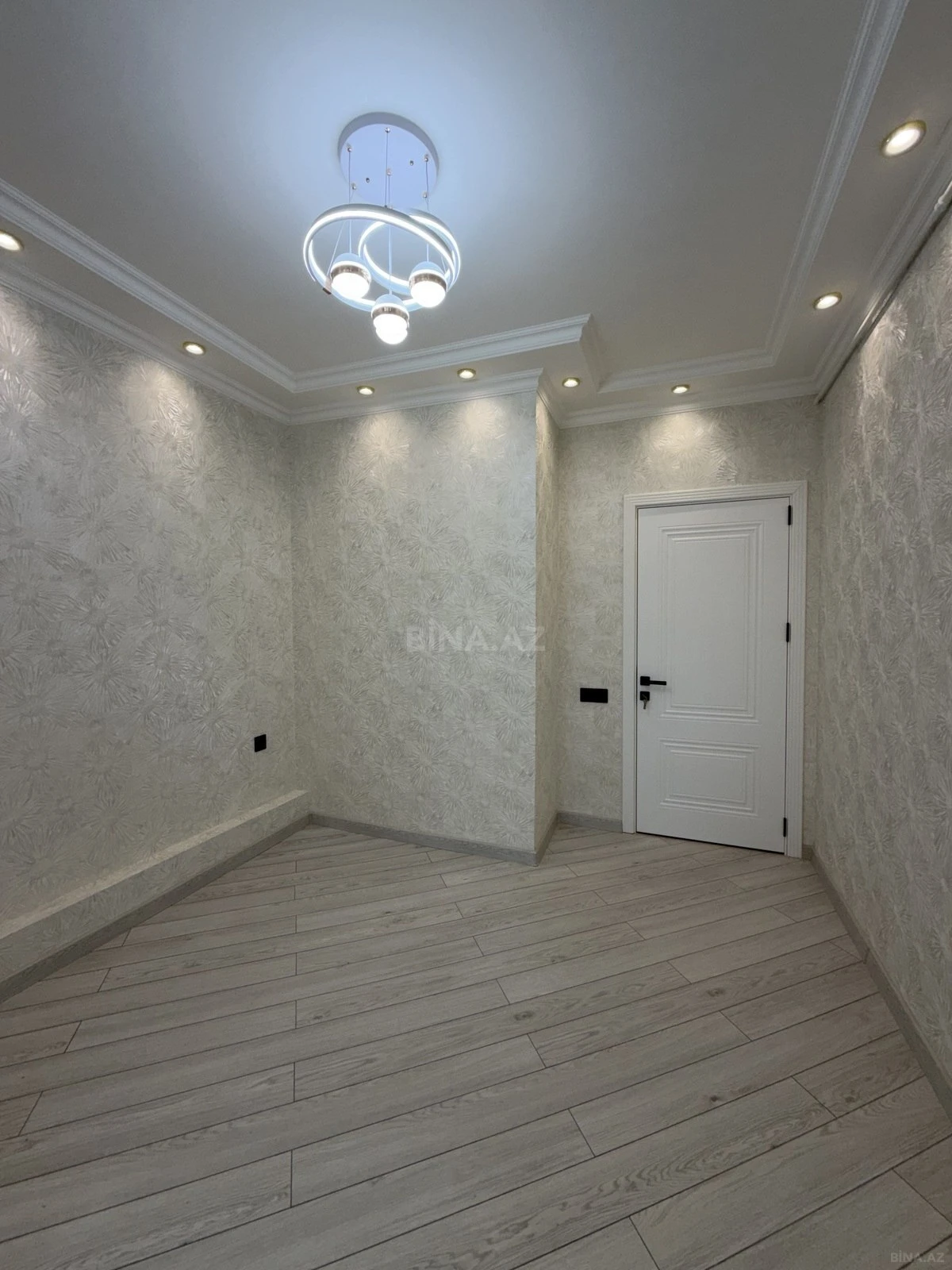 Satılır 3 otaqlı mənzil 65 m²