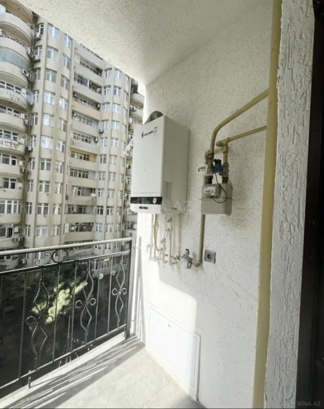 Satılır 3 otaqlı mənzil 140 m²