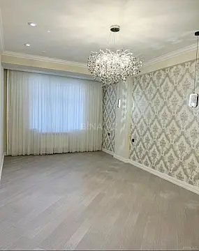Satılır 3 otaqlı mənzil 140 m²