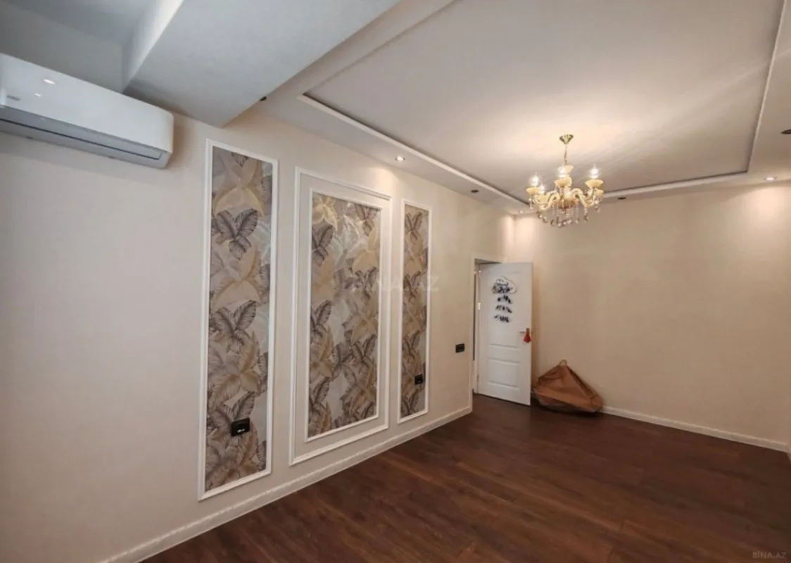 Satılır 3 otaqlı mənzil 140 m²