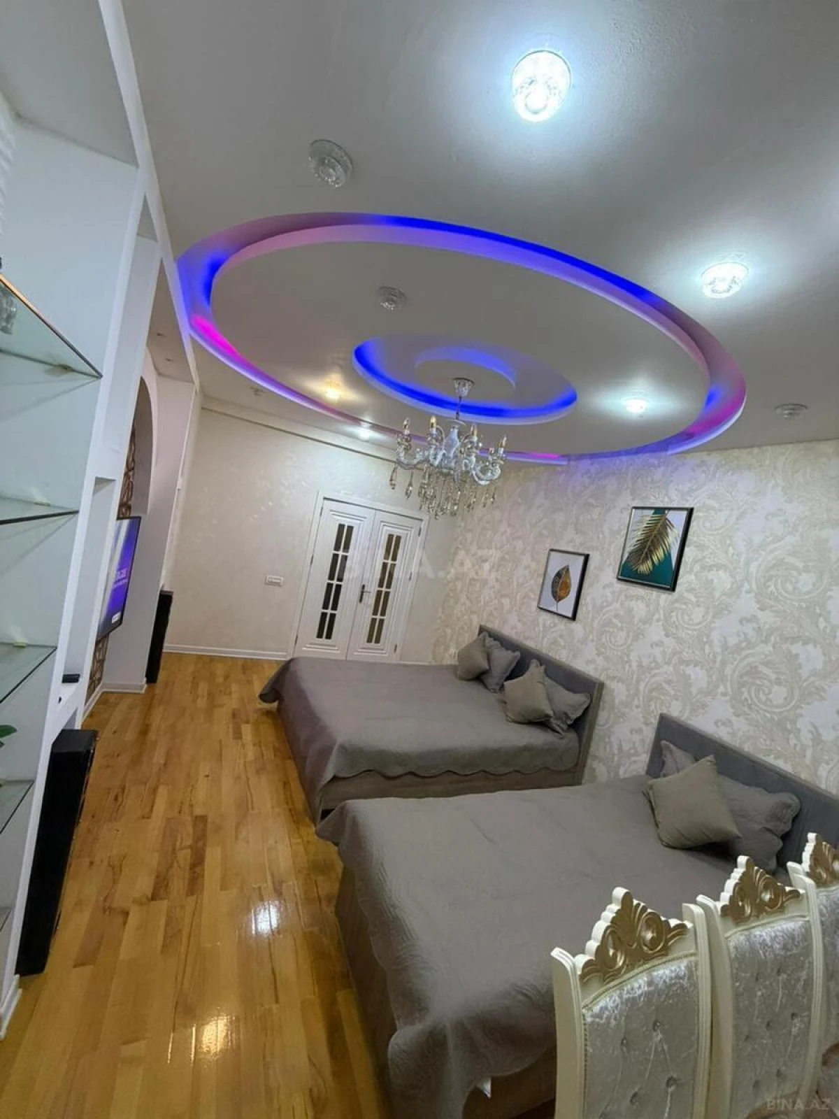 Satılır 2 otaqlı mənzil 105 m²