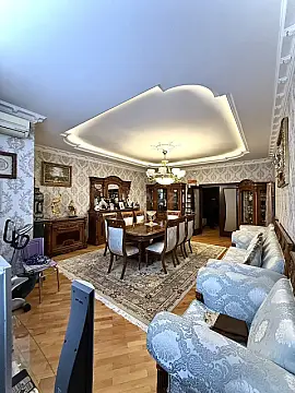 Satılır 3 otaqlı mənzil 145 m² — Bakı 3 otaq 145.00 m²