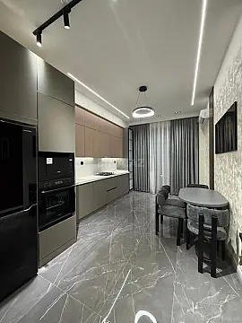 Satılır 2 otaqlı mənzil 96 m²