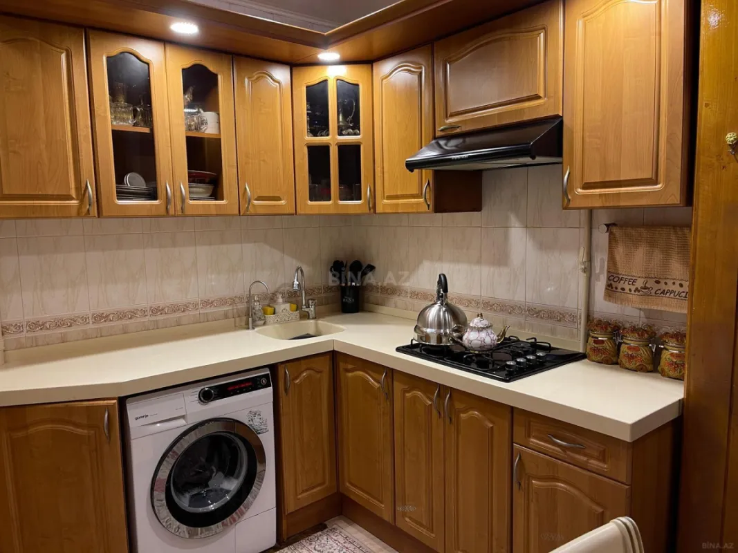 Satılır 5 otaqlı mənzil 120 m²