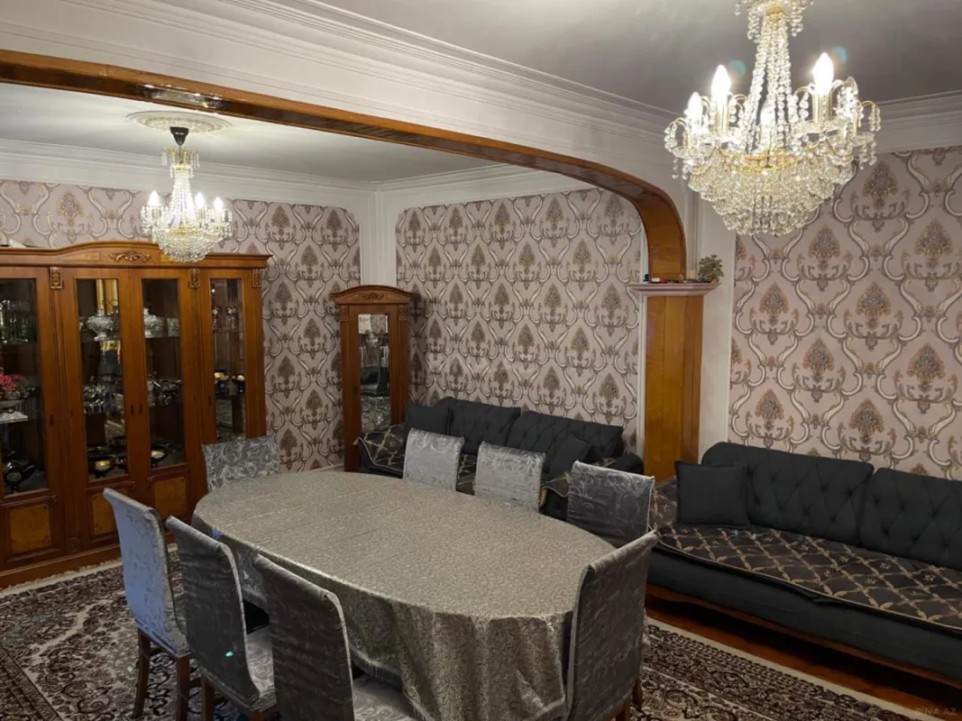 Satılır 5 otaqlı mənzil 120 m²